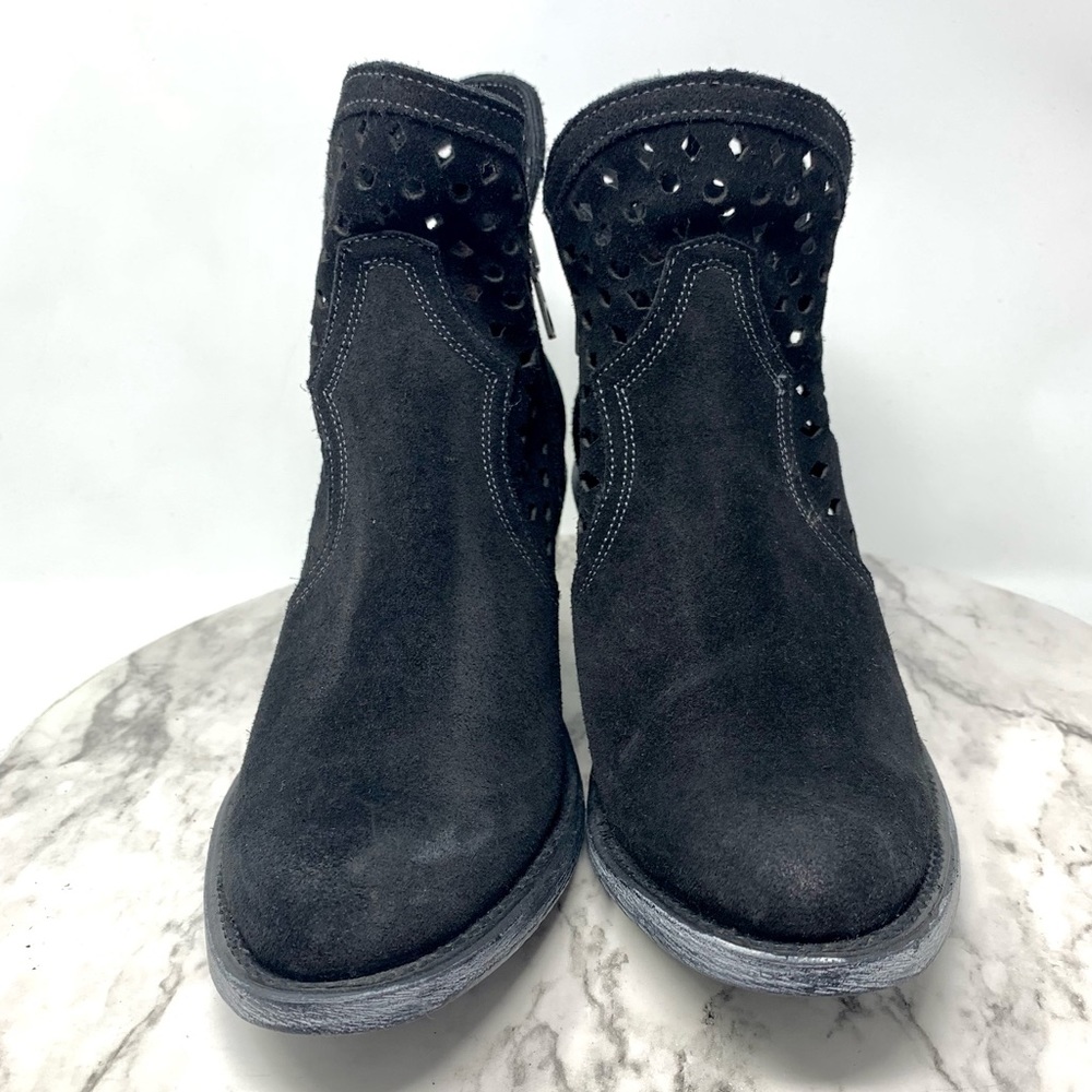 Shyanne Nicki Perforated Suede Western Booties 8.5 Bohemian Classic Country Boho - Picture 4 of 16